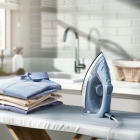 Ferro de Passar Roupa a Vapor e a Seco Electrolux Efficient com Vapor Vertical ESI10